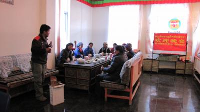Pendebas engage in classroom activity