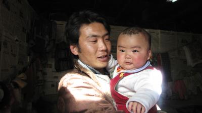 A Pendeba and Tibetan baby 
